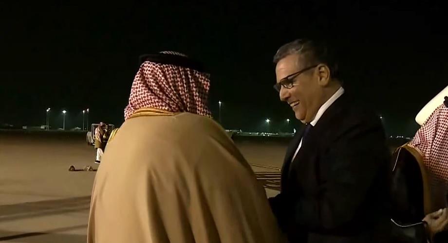 “أخنوش” رئيس الحكومة يحل بالسعودية لتمثيل الملك في قمة عربية صينية