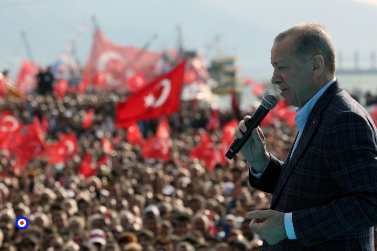 وخا عندو شعبية كبيرة… أردوغان ماقدرش ينجح فالجولة الاولى من الانتخابات التر،كية وغادي يعاود جولة ثانية مع المنافس ديالو أوغلو