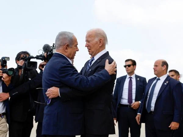 غداة مجز.رة المستشفى… بايدن الرئيس الأمريكي يصل إلى إسرائيل لتقديم “الدعم” و” المساندة”