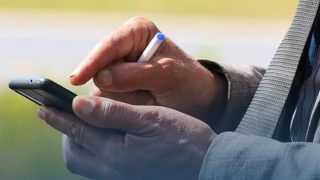 ردو بالكم… وكالة السلامة تنبه السائقين من “النصابة” و رسائل مجهولة تخبرهم بأداء الغرامات