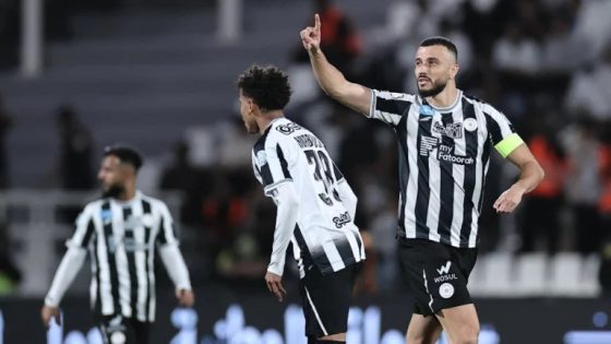 اللاعب المغربي “سايس” يسجل هدفا رائعا في مرمى ” ياسين بونو” في الدوري السعودي