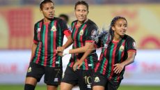 بعد الفوز بالبطولة ومبرووك… فريق الجيش الملكي النسوي يحقق الثنائية ويتوج بكأس العرش