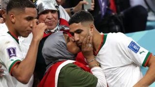 صراحة هادو عيقو بزاف وتايبتزوه فالمناسبات العالمية!.. أشرف حكيمي يؤكد تمسكه ببراءته ويخرج برد مزلزل ويلوح باستهدافه بسبب نجوميته