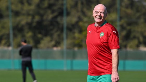 رئيس الفيفا يعلن انبهاره بالمغرب ويؤكد :”المغرب أصبح أحد المراكز العالمية لكرة القدم”