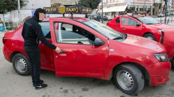الفوضى هذي فهد القطاع!… الساكنة ديال خريبكة تستنكر الزيادة فالأسعار ديال الطاكسيات الصغيرة وتايطالبو عامل الاقليم بفرض العداد والسماح للطاكسيات الكبيرة بالعمل وسط المدينة