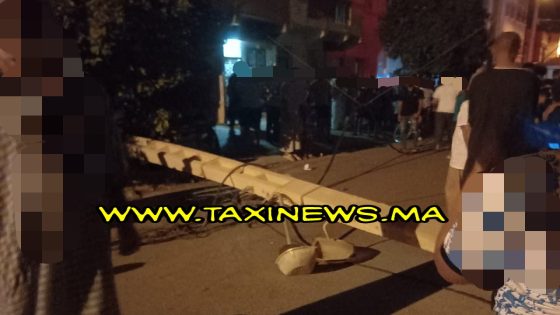 عاااجل ويالطيف… طوموبيل فبني ملال دخلات فبوطو ديال الضو وطيحاتو للأرض وغادرات المكان وانقطاع المرور وقطع الكهرباء عن مجموعة من ألاحياء المجاورة