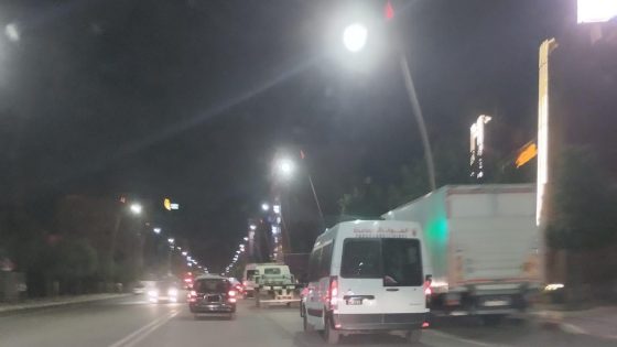 عاجل… السلطات ببني ملال باقا مستمرة فالحملة غير المسبوقة على احتلال الملك العمومي من طرف الكرارس والقهاوي والمطاعم والمحلات