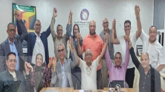 المكتب التنفيذي للنقابة الوطنية للصحافة المغربية يعقد اجتماعه ويجدد رفضه لقانون تنظيم المجلس الوطني وينتقد طرق الاستفادة من الدعم ويستغرب متابعة صحافيين بالقانون الجنائي