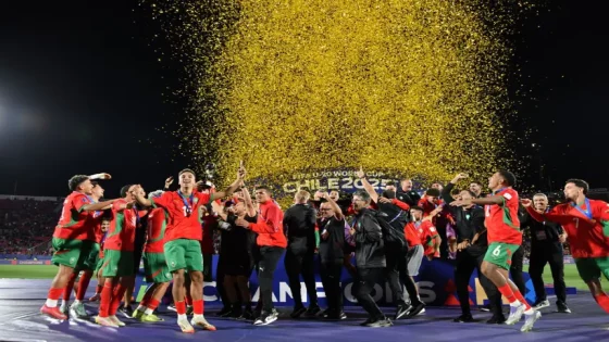 مسار المنتخب المغربي وهزمه لأقوى المنتخبات في نهائيات كأس العالم للشباب… من أول مباراة إلى الفوز التاريخي بالكأس