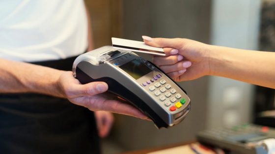 هذا مطلب مزيان وغادي يخفف على السائقين… المركز المغربي لتعزيز حقوق المستهلك ببني ملال يدعو إلى تعميم الأداء الإلكتروني لغرامات المخالفات المرورية