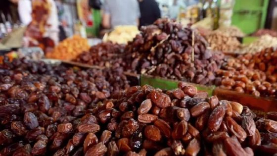 السفارة التونسية بالرباط تنفي توقف تصدير التمور إلى المغرب وتوضح أسباب التأخير