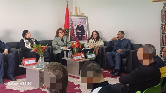 نزلاء السجن المحلي ببني ملال يلتقون بالكاتبة والروائية سلمى مختار امانة الله ويناقشون روايتها حول الأطفال المتخلى عنهم