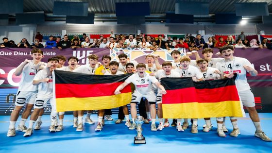 منتخب ألمانيا للناشئين يتوج بلقب كأس العالم لكرة اليد المغرب2025 بعد الفوز على غريمه المصري