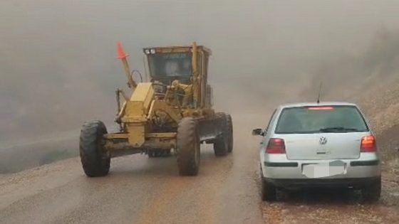 عااجل وراه ماشي وقت طلعو للجبال تشوفو الثلج هد الايام!… السلطات ببني ملال والجدارمية غلقو طريق مودج وتايرجعو الطوموبيلات لي طالعين يشوفو الثلج وتايطلبو منهم السلامة ديالهم بسبب الثلوج