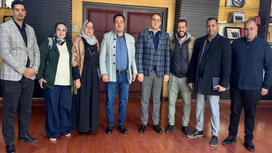 بحضور القيادي فؤاد سليم… رئيس الجهة يعقد لقاء تواصليا مع نقابة الصحافة بumt لمناقشة قضايا الصحافة بجهة بني ملال خنيفرة