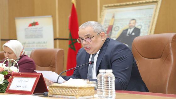 ها المسؤولين لي منفاتحين و بغاتهم الساكنة… تدخل شخصي لعامل خنيفرة إهوران لدى وكالة تنفيذ المشاريع ببني ملال يفك جمود صفقة طريق بطول 22 كلم ويعيد الروح للمشروع والساكنة تشيد بتواصل وتفاعل العامل