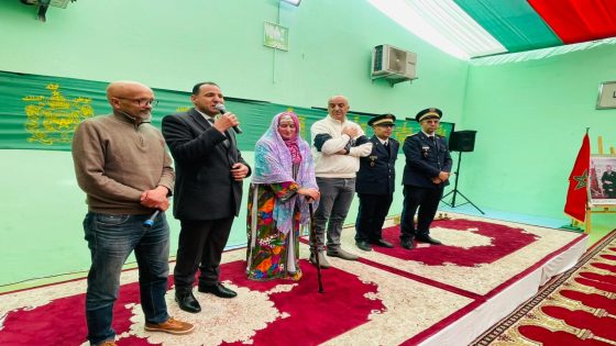 هدي مزيانة وبمشاركة الفنانين السروتي والسايح ورجاء… نزلاء السجن المحلي بني ملال يستفيدون من عرض مسرحية “الغميضة”