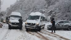 بينهم بني ملال وأزيلال وخنيفرة… برودة تصل إلى ناقص 9 وتساقطات ثلجية بعدة مناطق = نشرة مستوى برتقالي=