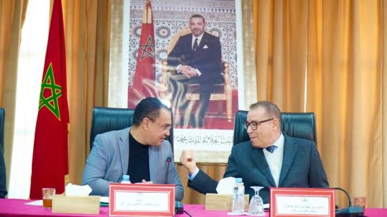 بحضور والي جهة بني ملال… محمد أوهنين ترأس دورة المجلس الاقليمي ببني ملال وصادقو فيها على مشاريع دعم الجمعيات ديال الرياضة والرعاية الاجتماعية وديال موظفي المجلس