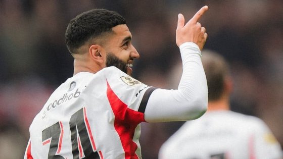 صيباري يواصل التألق ويقود آيندهوفن لفوز كاسح على فاينورد