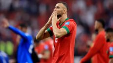 النجم المغربي رومان سايس يودع “أسود الأطلس” بكلمات مؤثرة ويطوي صفحة دولية مشرفة