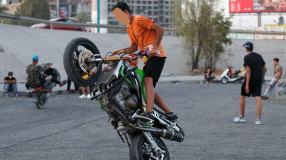 جمعية حقوقية تدخل على خط السياقة المتهورة بشوارع بني ملال :” ماشي حرية شخصية بل اعتداء على حياة الآخرين وهد الظاهرة خاصها التصدي و فرض عقوبات رادعة على المخالفين”