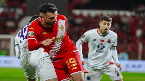 تعادل مثير بين الوداد وأولمبيك آسفي يؤجل الحسم إلى الدار البيضاء في كأس الكونفدرالية الافريقية لكرة القدم