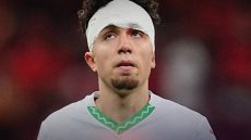 النجم المغربي العيناوي يتعرض لسرقة مبالغ مالية كبيرة وساعة فاخرة داخل منزله (صحف إيطالية)