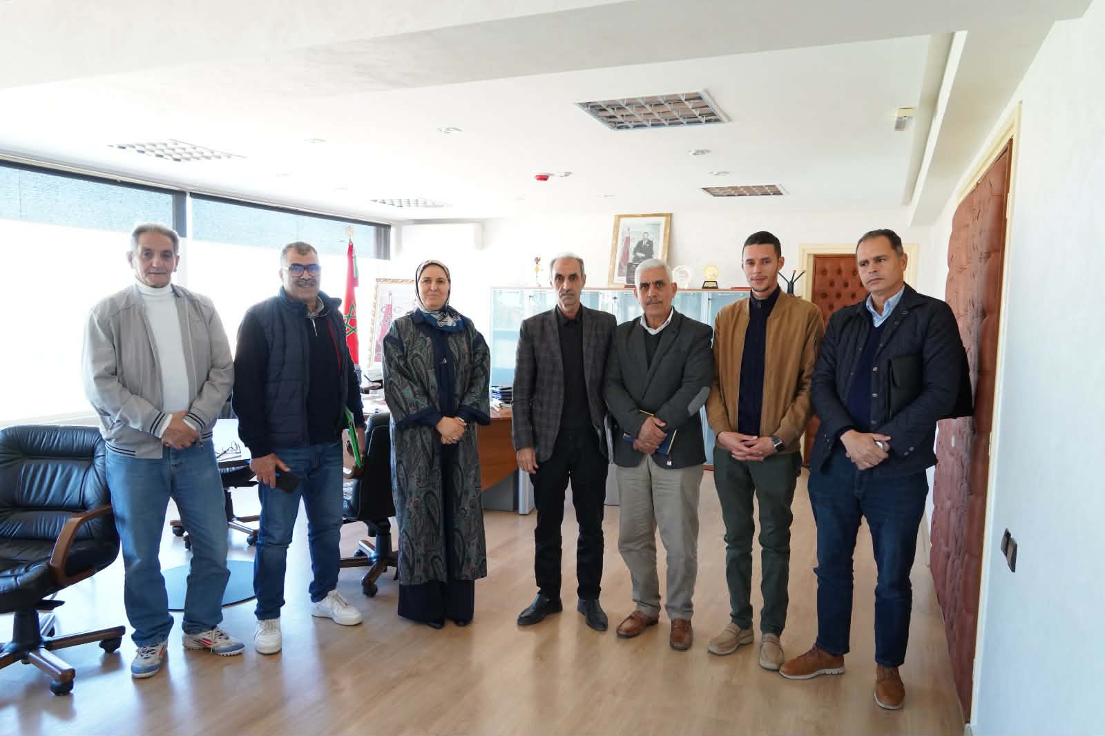 اتحاد جمعيات المجتمع المدني ببني ملال يجتمع بمديرة الشركة الجهوية و يناقش مشاكل خدمات الماء والكهرباء والتطهير