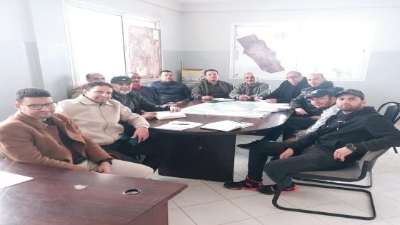 بحضور القيادات النقابية جمال وزين وفؤاد سليم وعصام زهير… اجتماع بشركة النظافة ببني ملال يناقش مطالب العمال ويؤكد على تحسين ظروف العمل والاستجابة لعدد من المطالب