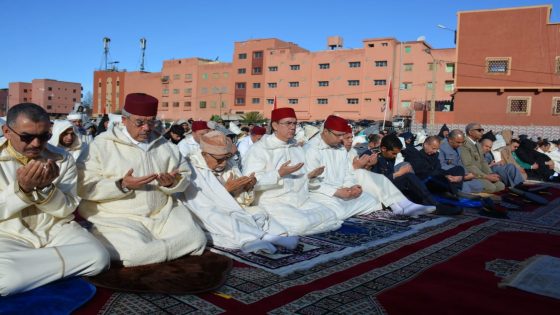 في أجواء روحانية… أزيلال تحيي أجواء عيد الفطر بساحة المصلى الكبير بحضور حسن زيتوني عامل الإقليم