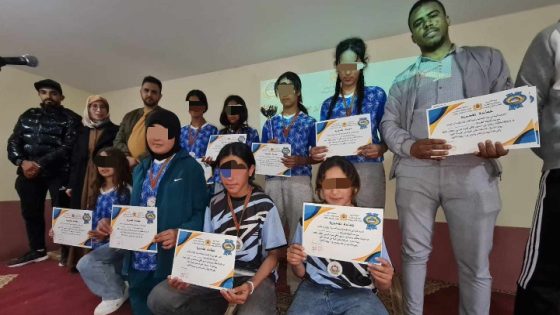 إعدادية ابن عباد بدار ولد زيدوح تشجع تلامذتها المتفوقين والمتفوقات وتحتفي بهم في حفل تربوي متميز