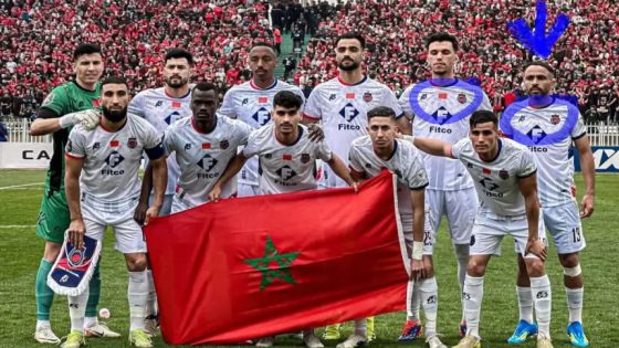 أولمبيك آسفي ينتزع تعادلا ثمينا من الجزائر و ولقطة مثيرة للجدل تعكر أجواء المواجهة بنزع العلم المغربي من قميص اللاعب الجزائري في صفوف الاولمبيك