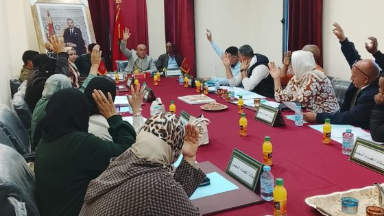 مجلس جماعة أيت أوقبلي يصادق بالإجماع على مشاريع تنموية واتفاقيات لدعم الصحة والرياضة والبنيات التحتية