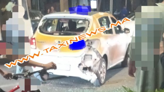 عاااجل ويالطيف… حادثة خطيرة جدا بين موطور شنوا على متنه شابين وطكسي صغير بشارع محمد الخامس بني ملال