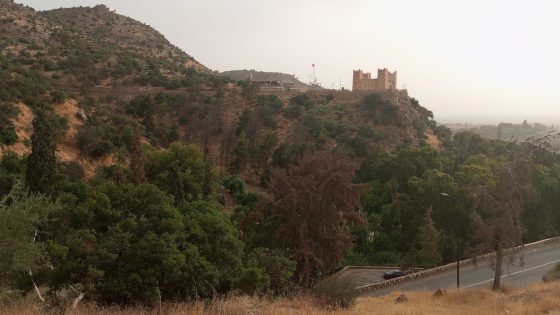 الله يلطف وبينهم بني ملال وخريبكة والفقيه بن صالح… مديرية الارصاد تنبه من موجة حرارة تصل 46 درجة في بعض المدن =نشرة مستوى برتقالي=