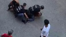 الله يرحمو… احتجاجات واسعة على مقتل المهاجر المغربي بطريقة صادمة على يد الشرطة الإيطالية وسفير المغرب بإيطاليا يدخل على خط