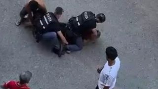 الله يرحمو… احتجاجات واسعة على مقتل المهاجر المغربي بطريقة صادمة على يد الشرطة الإيطالية وسفير المغرب بإيطاليا يدخل على خط