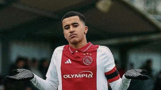 اللاعب المغربي وزان يسجل أول أهدافه الرسمية والرائعة مع أياكس في سن الـ17