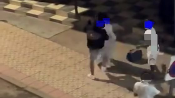 عاجل… الأمن ووكيل الملك بأزيلال يدخلان على خط فيديو يوثق شجارا بين شاب و فتاة بالشارع العام ( مستجدات حصرية)
