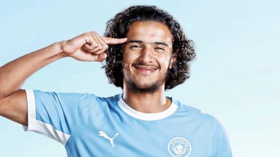 أيوب بوعدي يتألق مع مانشستر سيتي ويخطف الأنظار بتمريرة هدف حاسمة و بأرقام لافتة كثاني أحسن لاعب في المباراة
